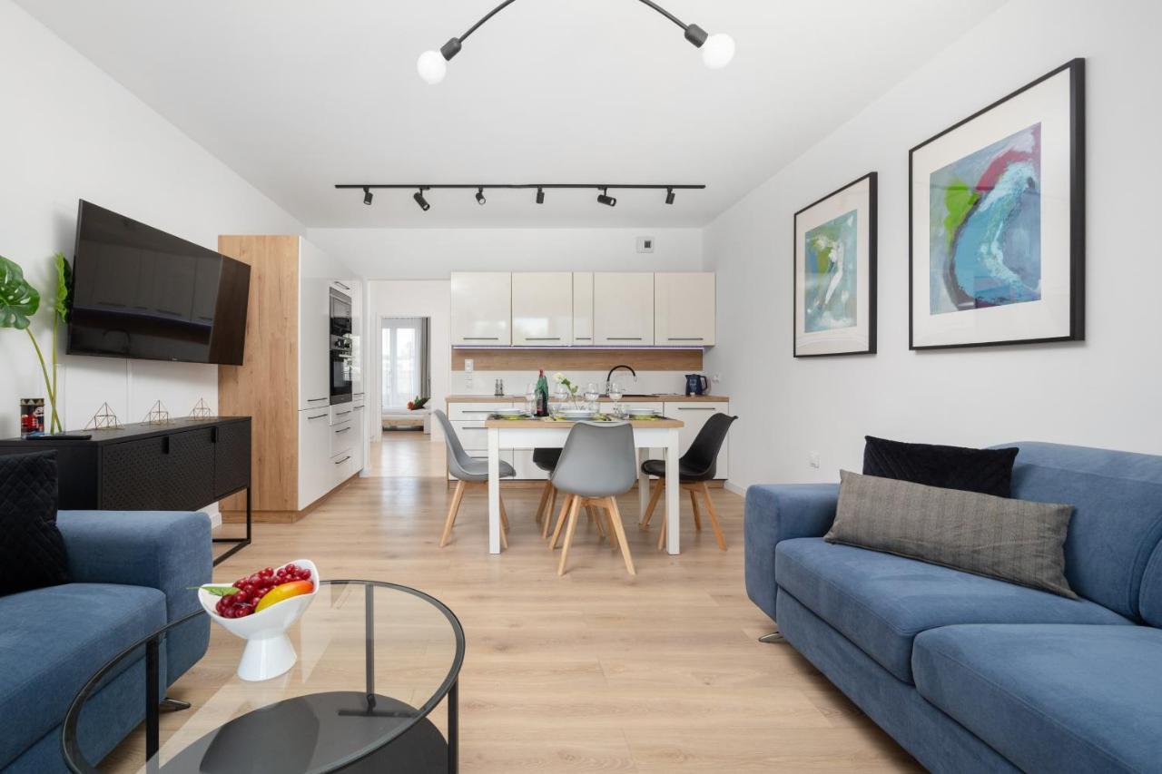 Miedziana 6 & 18 Apartment With Free Garage Wroclaw By Renters エクステリア 写真